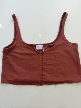 Out From Under Cropped Tank Top Size Medium Rust Brown Raw Hem Ribbed Scoop Neck
